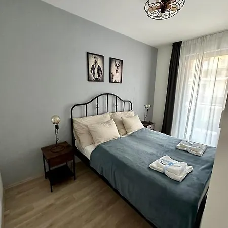 Cityscape ~ Ac/indoor Parking/balcony Apartament *