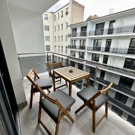 Cityscape ~ Ac/indoor Parking/balcony Apartament