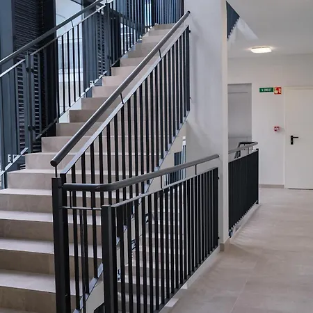 Cityscape ~ Ac/indoor Parking/balcony Apartman